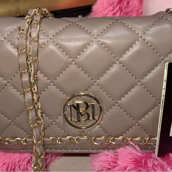 BADGLEY MISCHKA CROSSBODY BAG NWT RED OR PUTTY - Picture 4 of 11